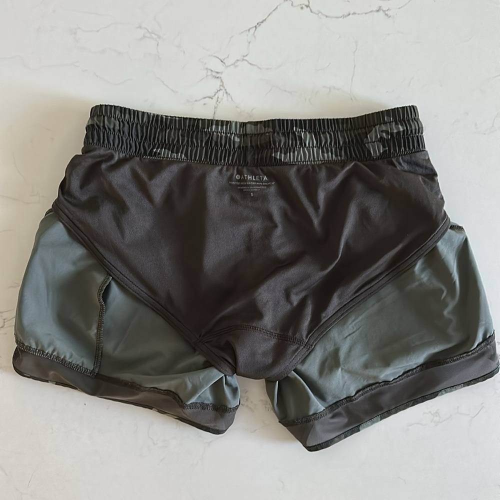 Athleta Mesh Racer Run Mid Rise Short, 4” - Picture 6 of 8